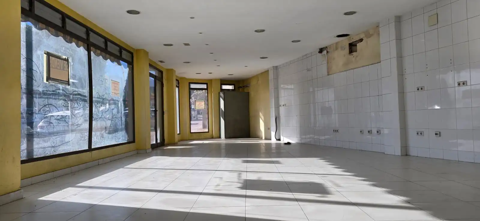 Business premises for sale in Pueblo - Urbanizaciones, imagen 2