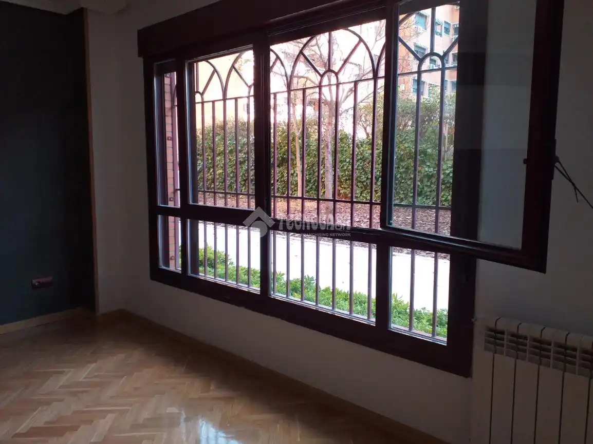 Schlafzimmer von Wohnung zur Miete in Alcorcón