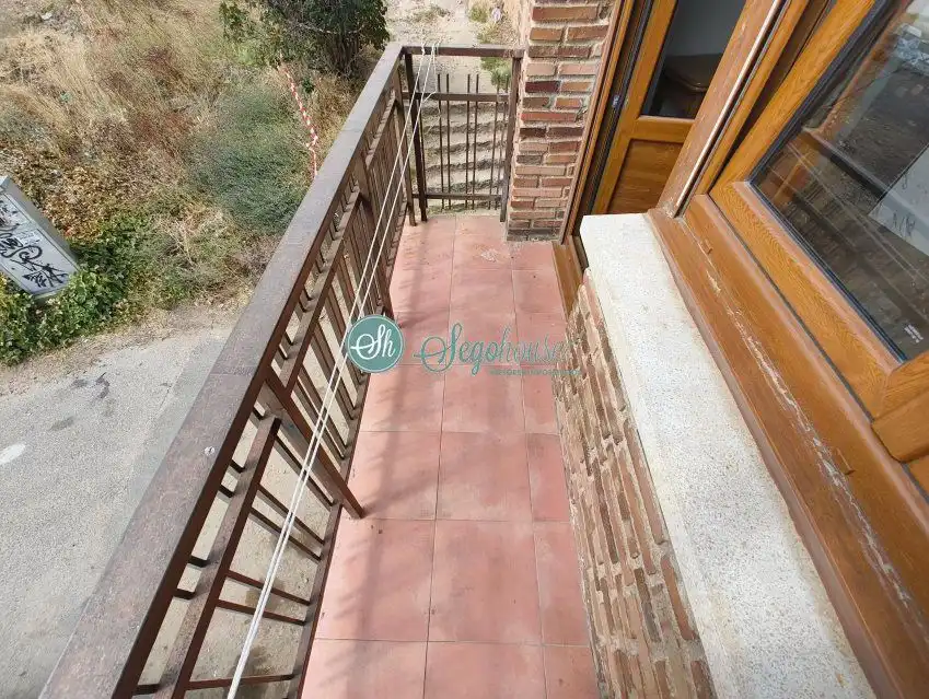 Terrassa de Estudi en venda en Segovia amb Calefacció i Terrassa