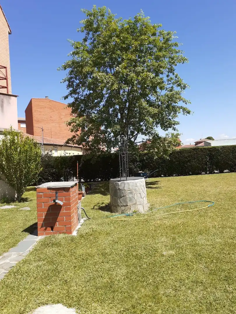 Jardí de Casa o xalet en venda en Villarejo de Órbigo amb Jardí privat, Terrassa i Traster