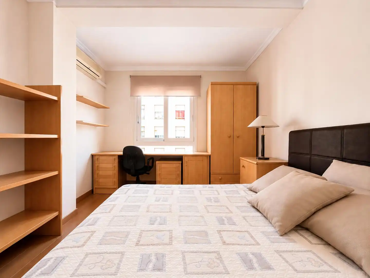 Habitación de Piso en venta en Valencia con Aire acondicionado y Calefacción