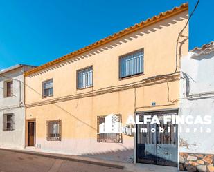 Exterior view of House or chalet for sale in El Picazo  