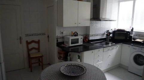 Foto 4 de Piso en venta en Calle José María Pereda, 28, Inmobiliaria - Barreda, Torrelavega