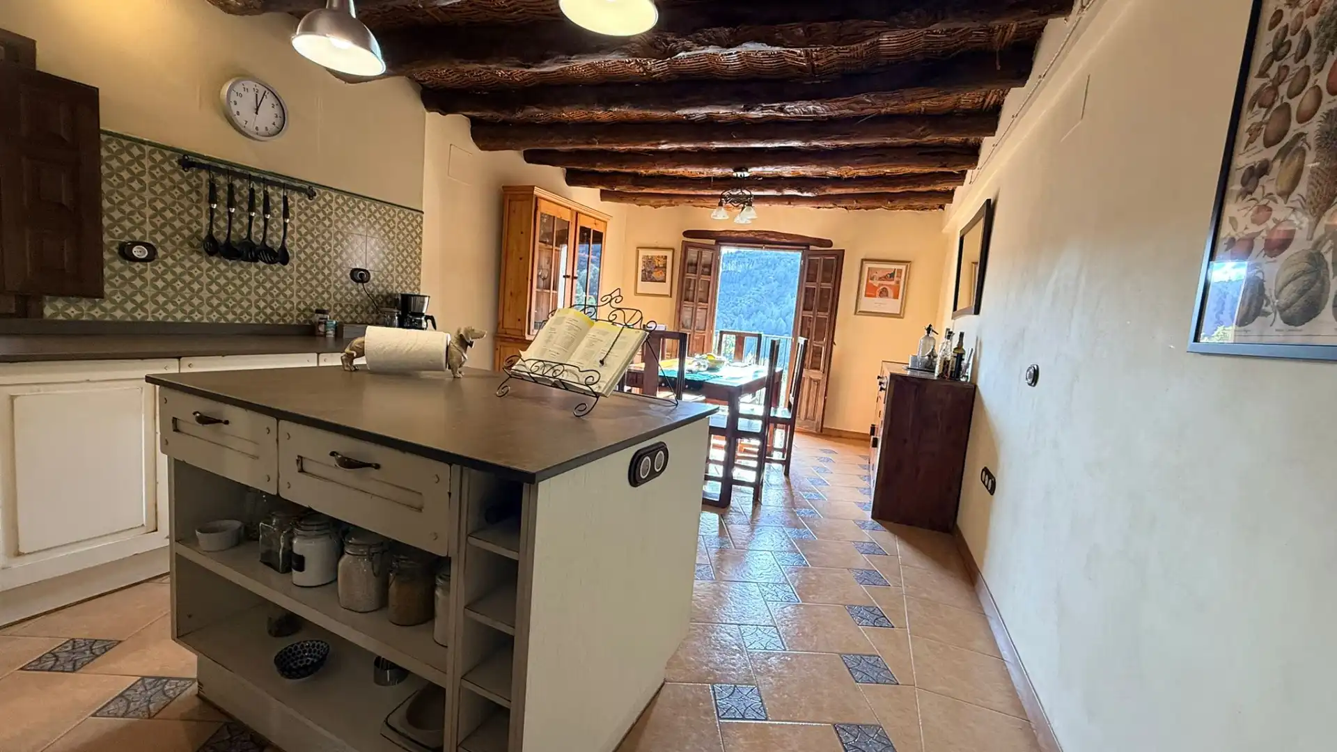 Cocina de Casa adosada en venta en Castellote con Calefacción, Terraza y Trastero