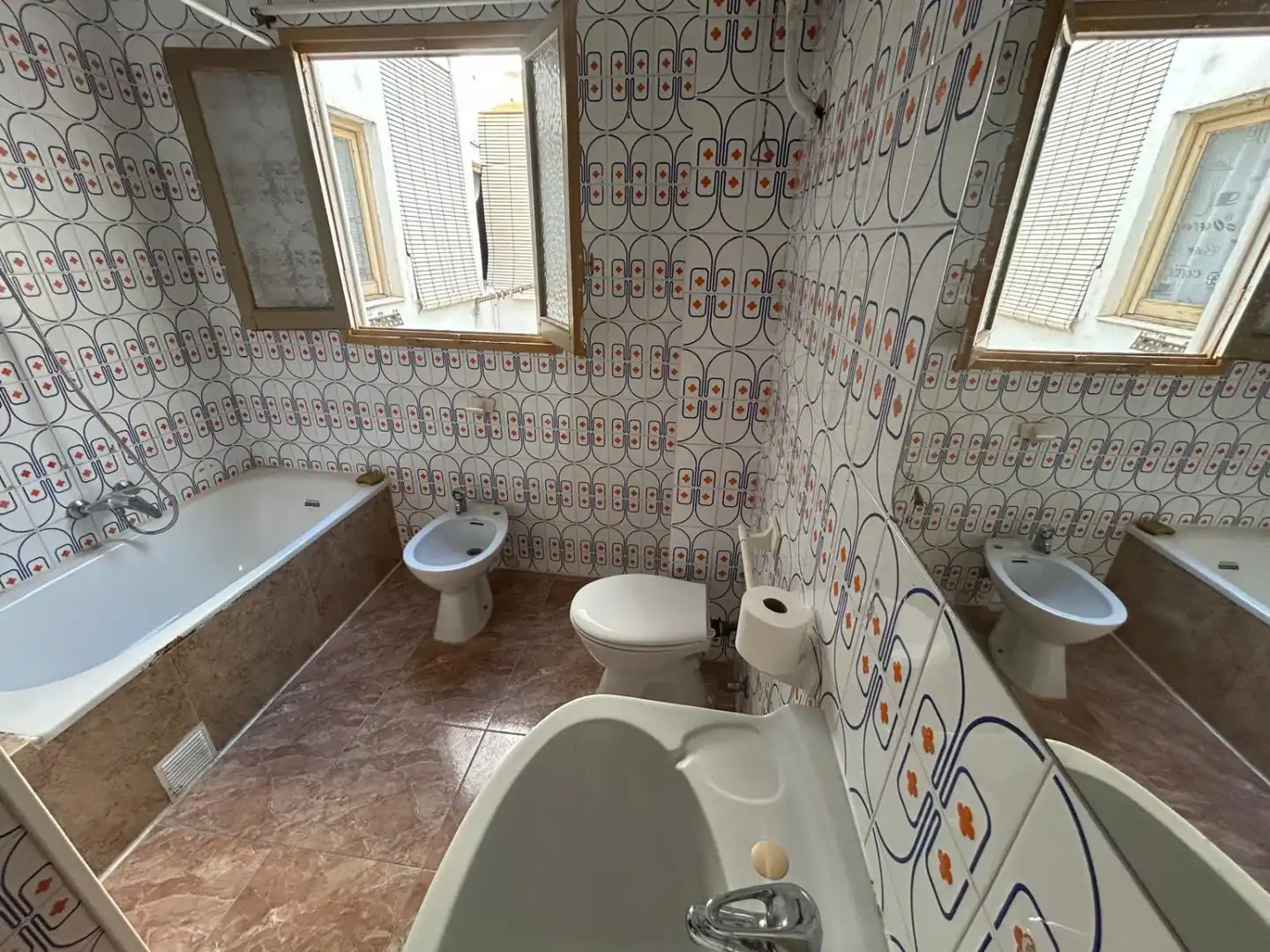 Baño de Piso en venta en Crevillent con Balcón