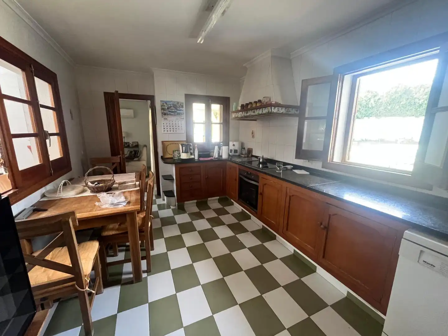 Cuina de Casa o xalet en venda en Mairena del Aljarafe amb Piscina comunitària