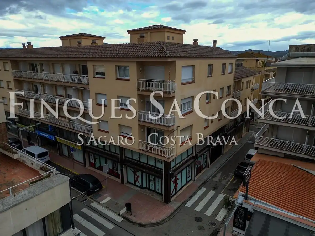 Vista exterior de Local en venda en Palamós