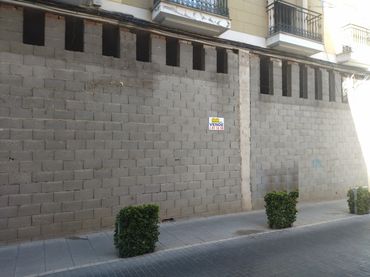 Local comercial en venda a Don Benito