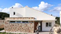 Vista exterior de Casa o xalet en venda en Es Mercadal amb Aire condicionat, Calefacció i Jardí privat