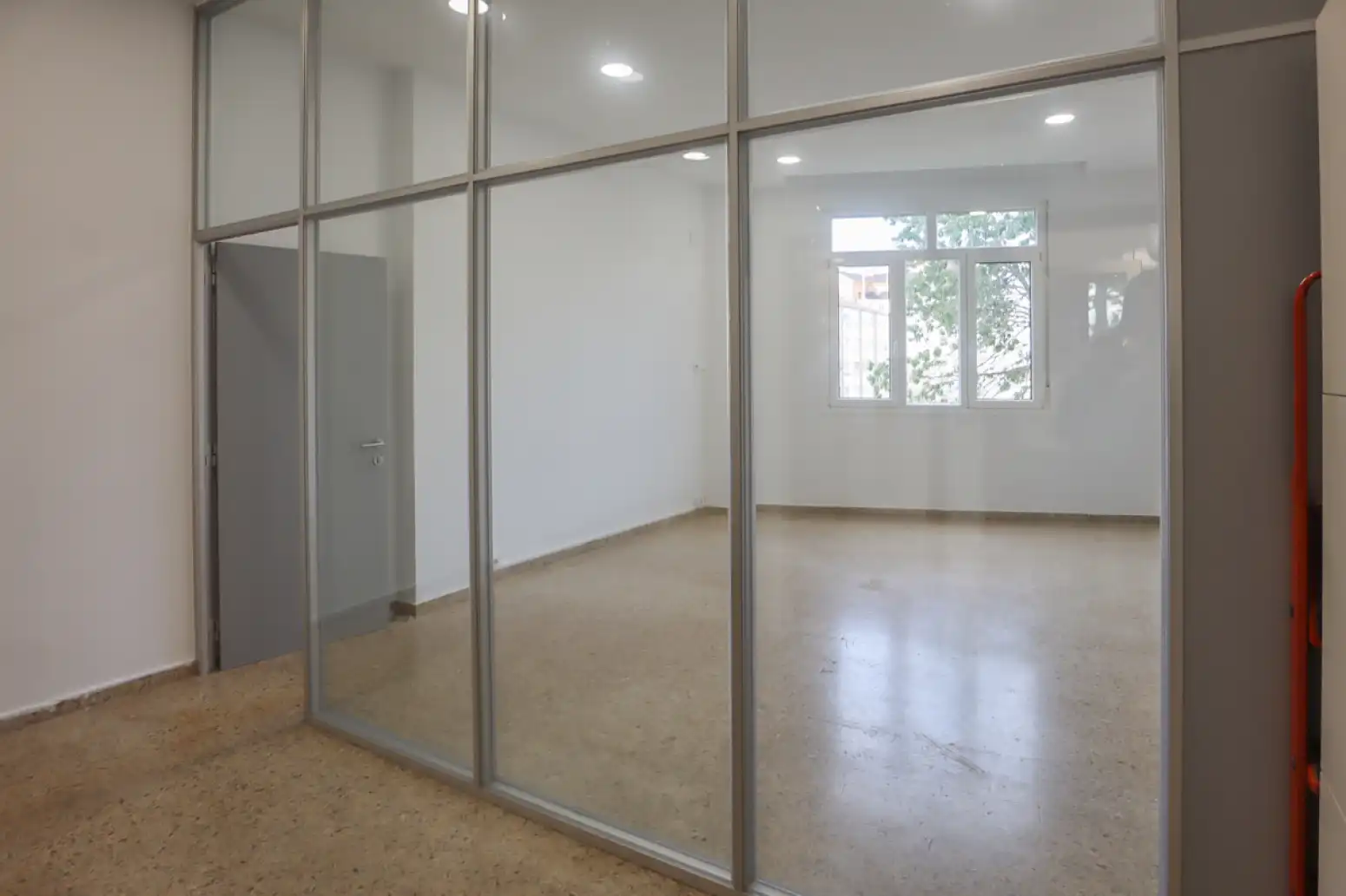 Geschaftsraum zur Miete in Oviedo 