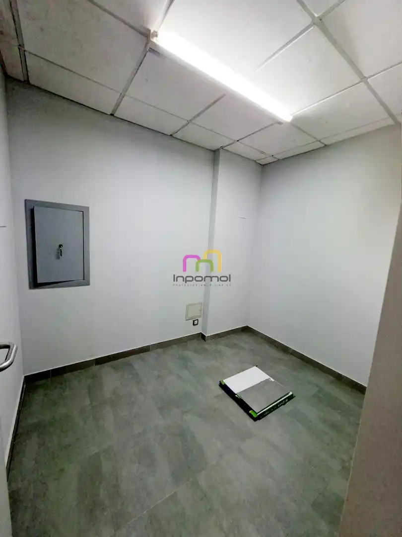 Oficina de lloguer en Badajoz amb Aire condicionat i Calefacció
