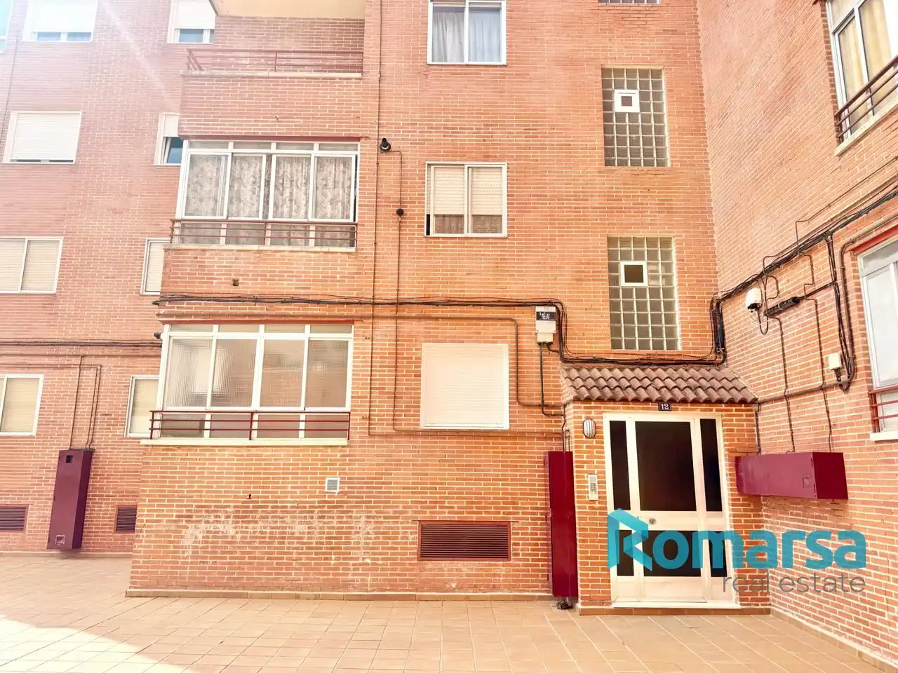Vista exterior de Piso en venta en El Barraco  con Terraza y Amueblado
