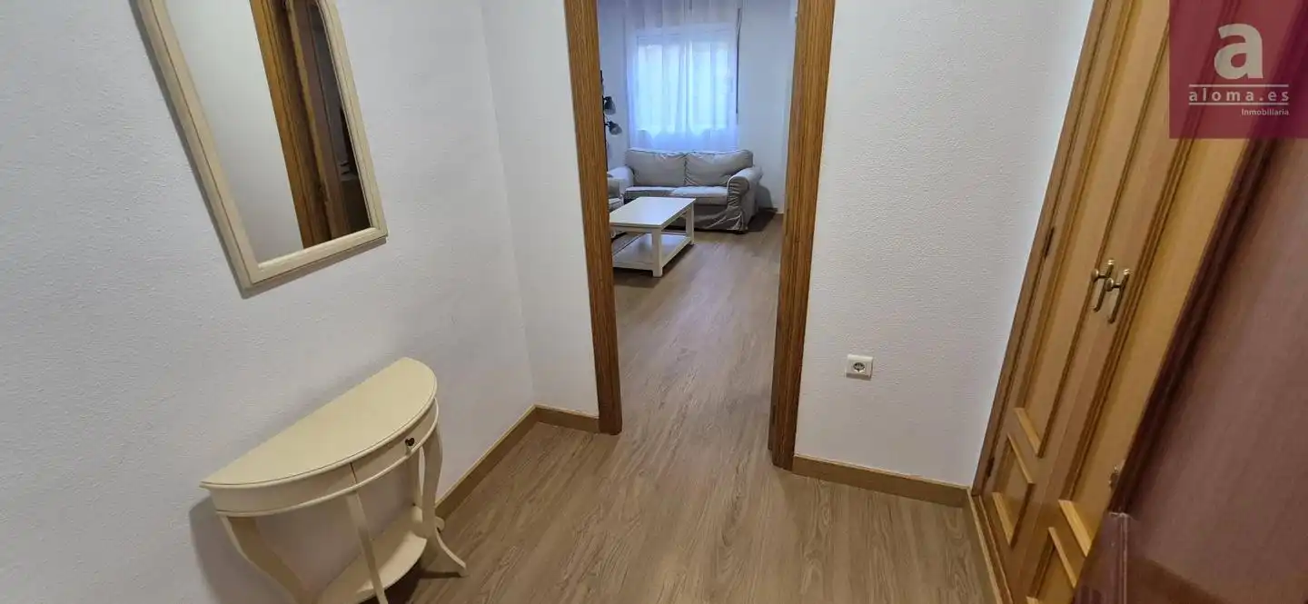 Habitación de Estudio de alquiler en Cáceres con Aire acondicionado, Trastero y Amueblado
