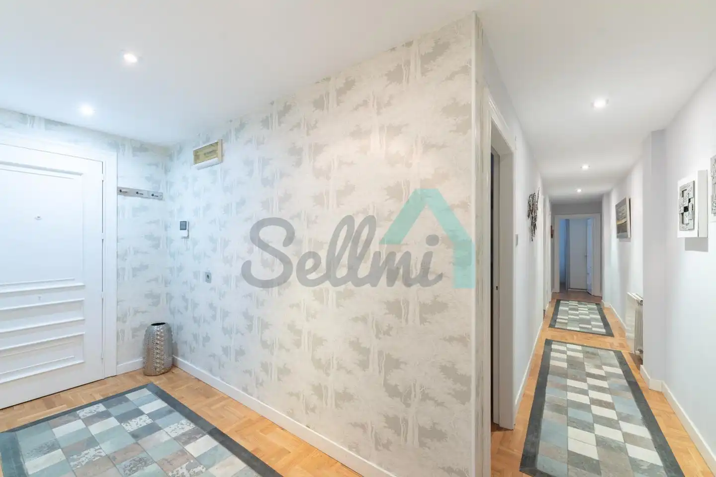 Flat for rent in Pablo Iglesias, Barrio del Centro