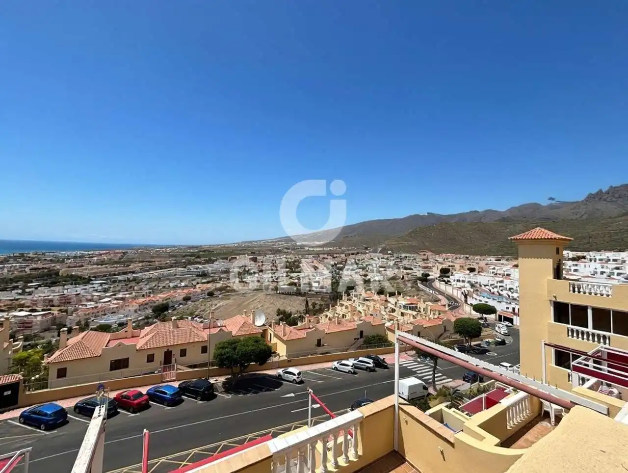 Vista exterior de Àtic en venda en Adeje amb Moblat