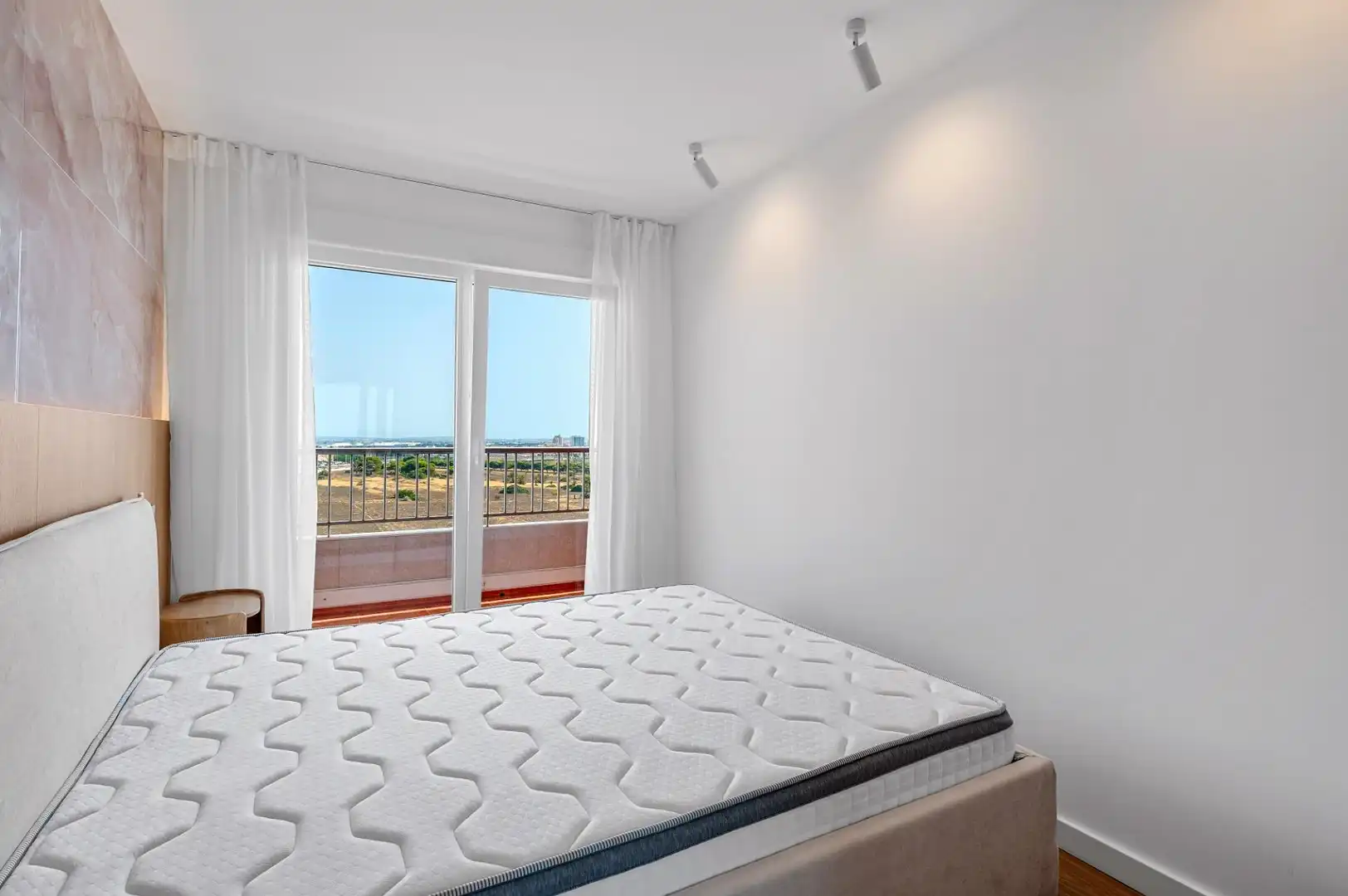 Habitación de Piso en venta en Torrevieja con Terraza, Piscina y Piscina comunitaria