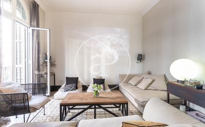 Living room of Flat to rent in  Barcelona Capital  with Air Conditioner and Balcony