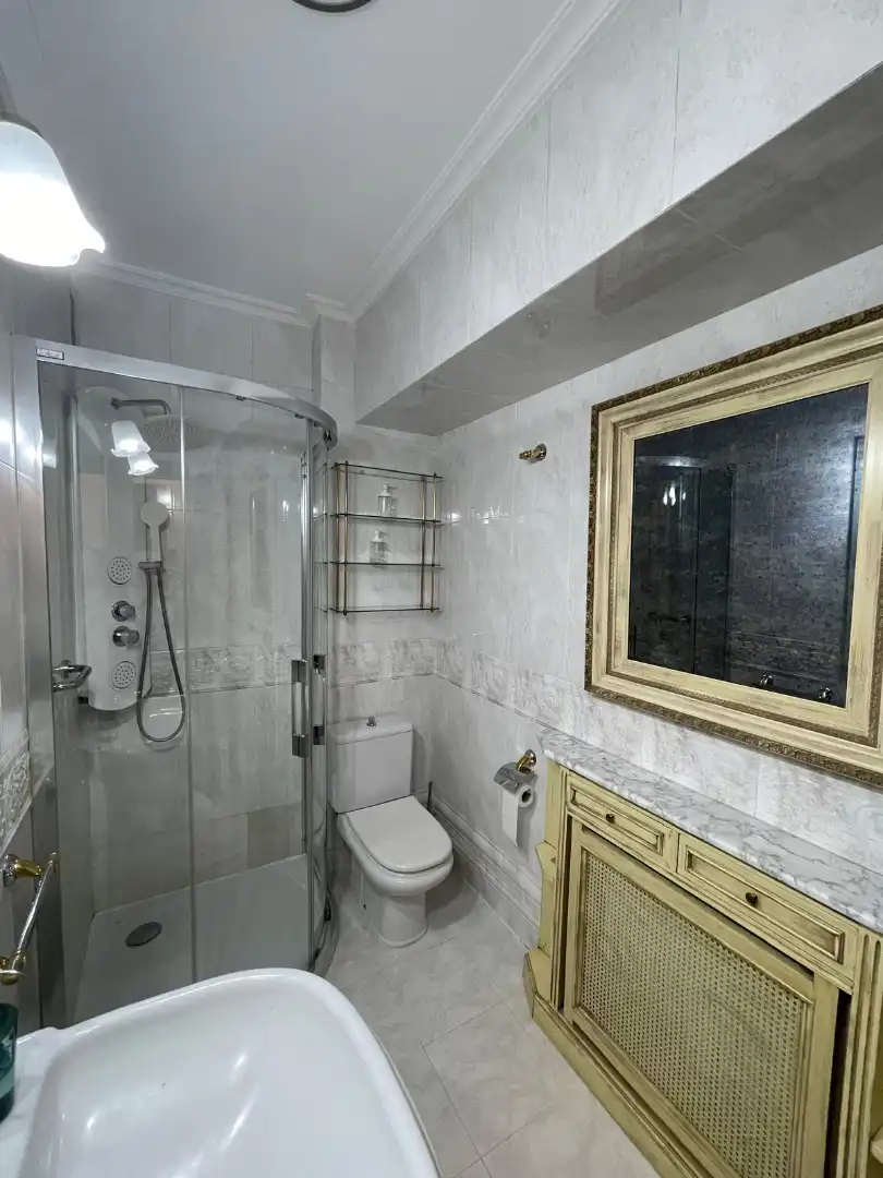 Bathroom of Flat for rent in Lugo  with Heating, Furnished and Oven