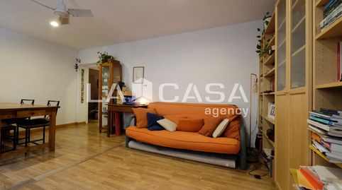Foto 3 de Piso en venta en El Turó de la Peira, Barcelona Capital