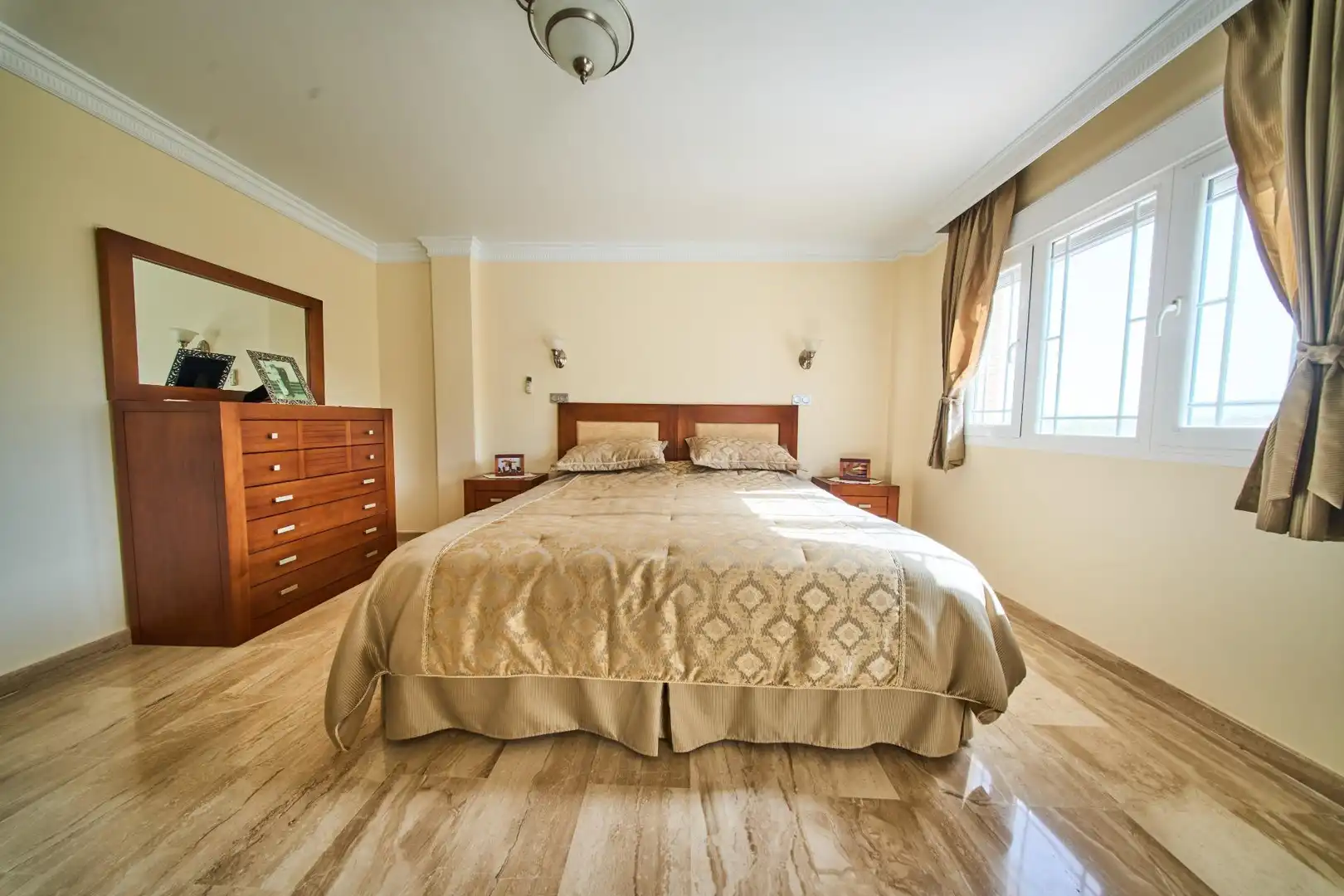 Habitación de Casa o chalet en venta en Dílar con Aire acondicionado, Calefacción y Jardín privado