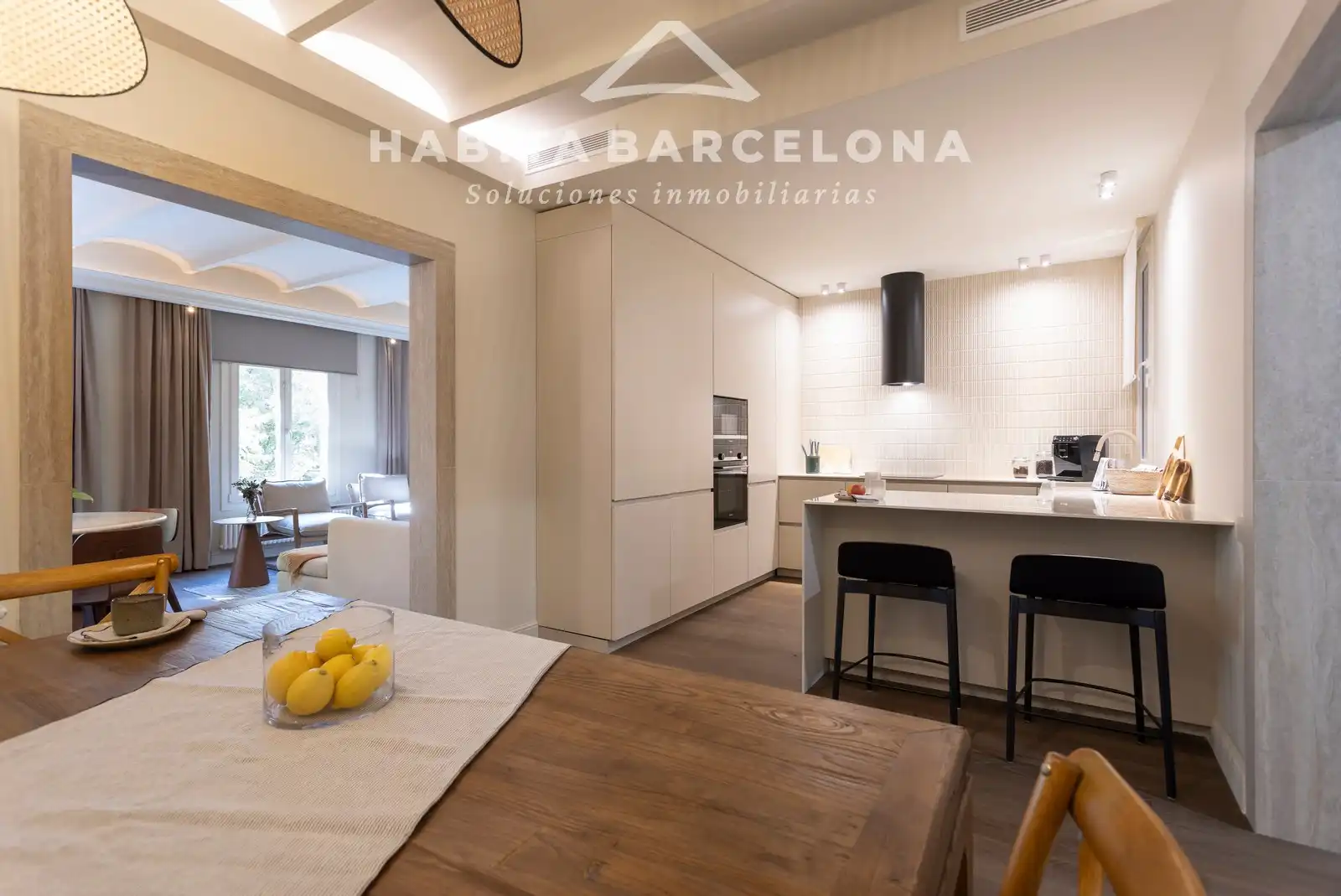 Cocina de Piso de alquiler en Barcelona con Aire acondicionado, Calefacción y Parquet