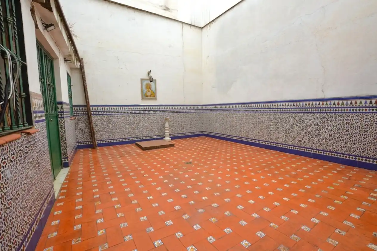 Buildings for sale in Sevilla