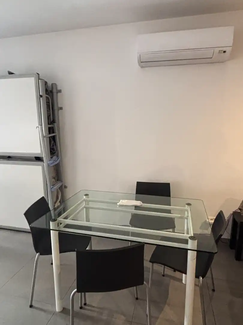 Menjador de Apartament en venda en Mataró amb Forn