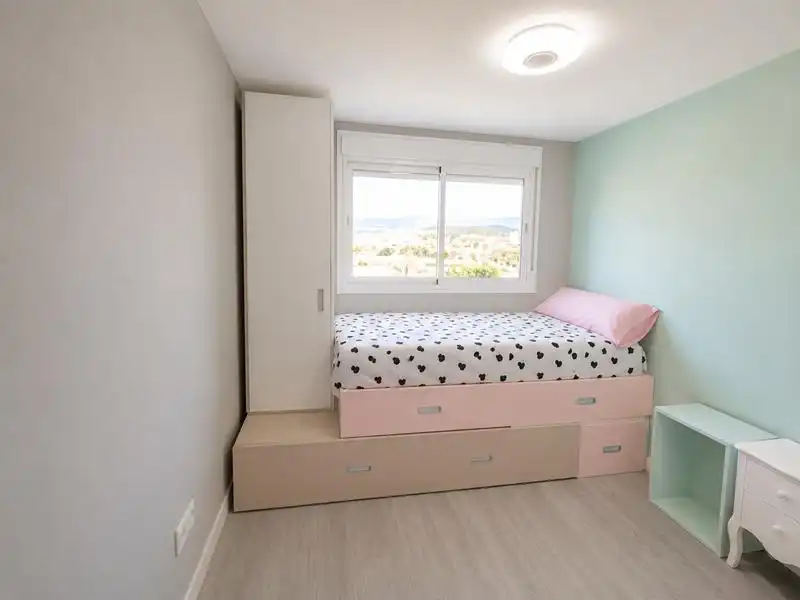 Habitación de Ático en venta en Estepona con Aire acondicionado, Calefacción y Terraza