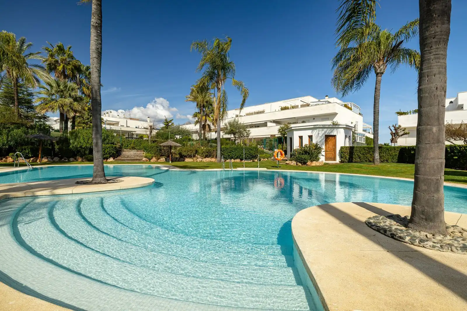 Apartment mit Pool zum Verkauf in Nueva Andalucía, imagen 21