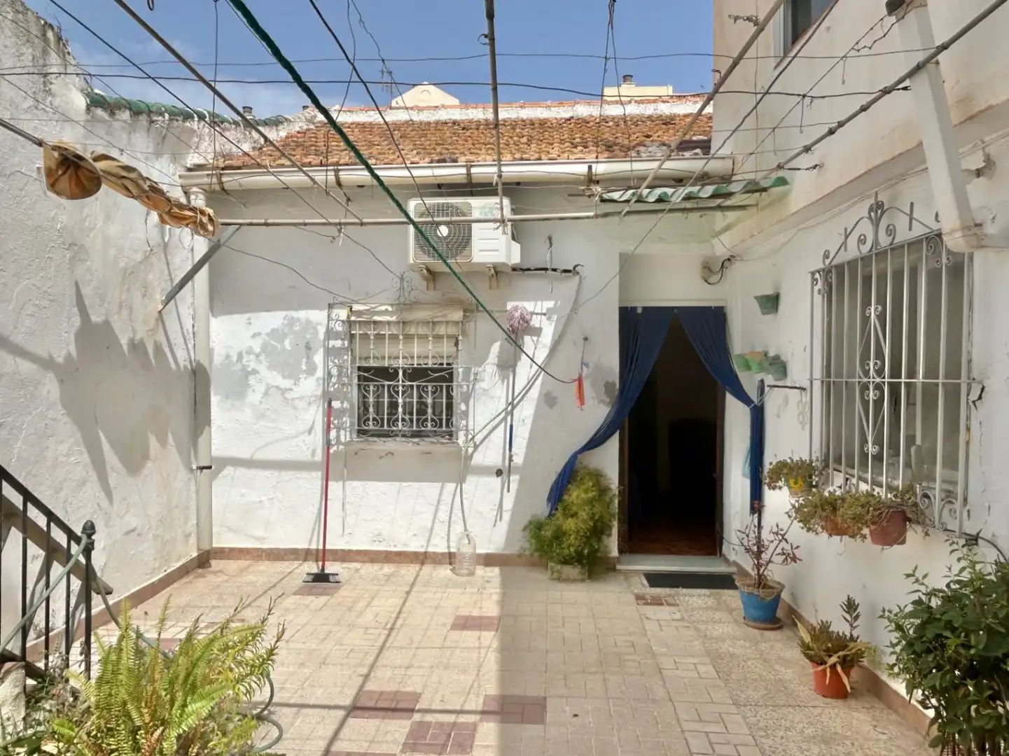 Vista exterior de Casa adosada en venda en Málaga amb Aire condicionat, Terrassa i Traster