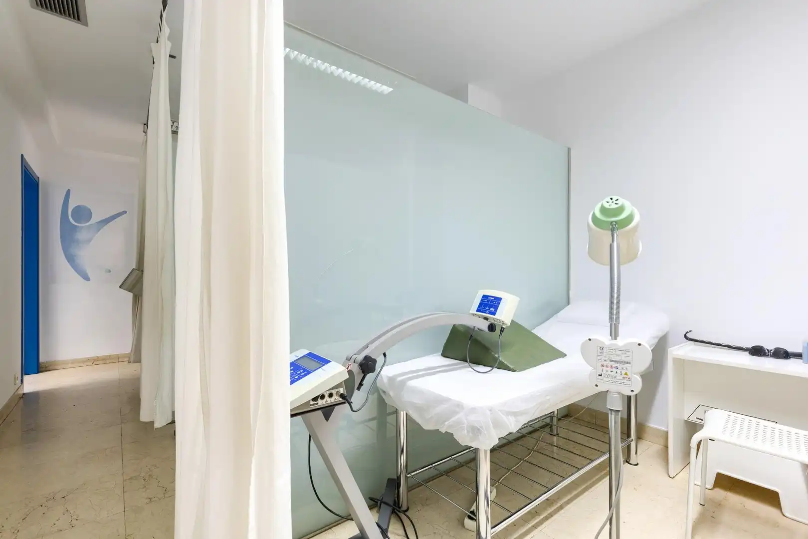 Schlafzimmer von Geschaftsraum zur Miete in Madrid