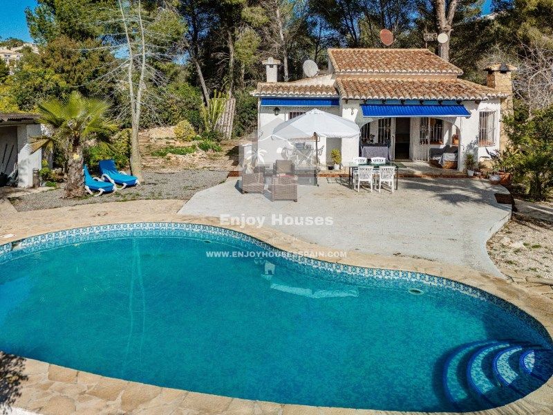 Vista exterior de Casa o xalet en venda en Moraira amb Jardí privat