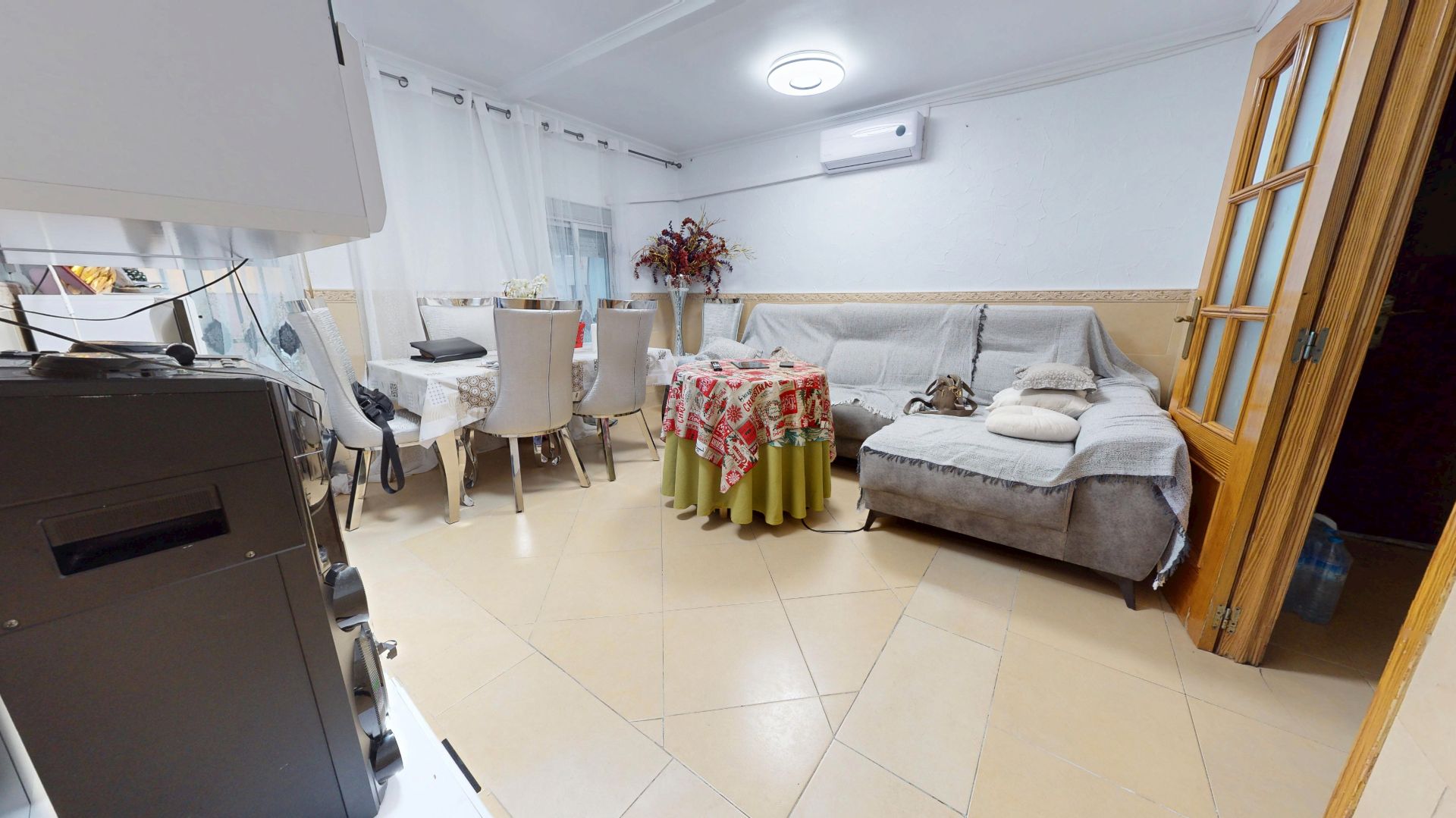 Sala d'estar de Pis en venda en Alicante / Alacant amb Aire condicionat, Calefacció i Moblat