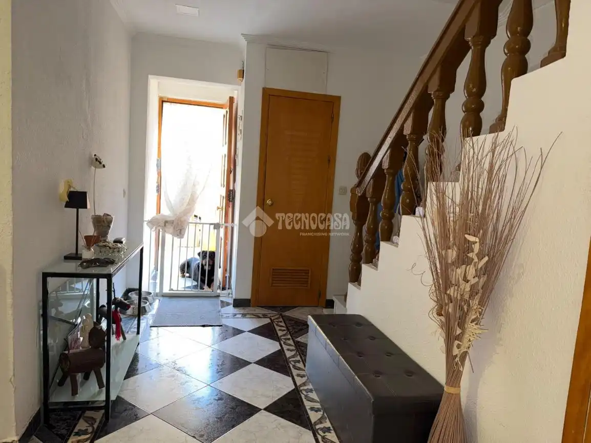 Casa adosada en venta en Sevilla