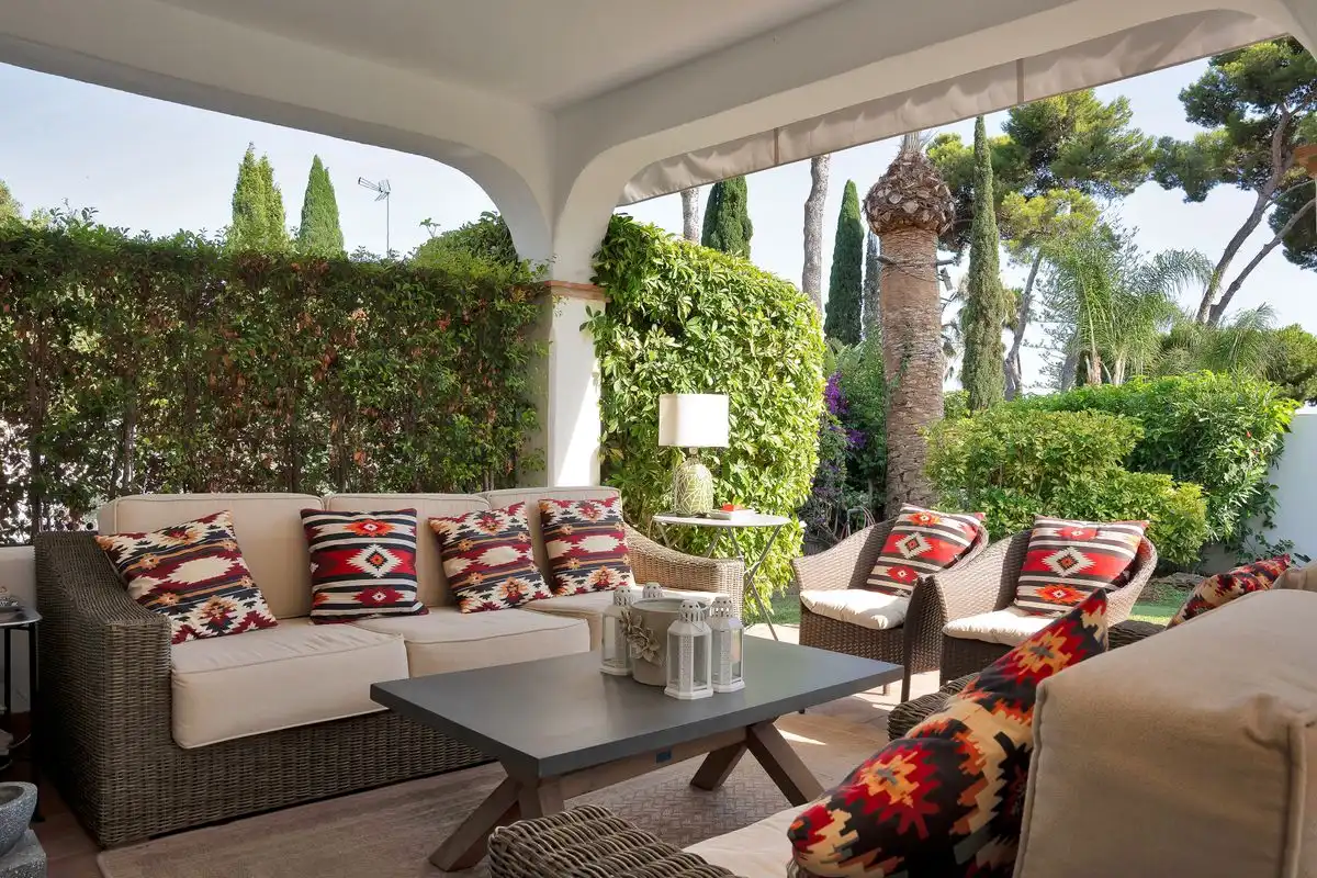 Terrassa de Casa o xalet en venda en Marbella amb Aire condicionat, Calefacció i Jardí privat