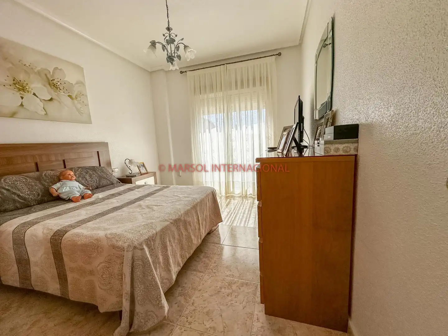 Dormitori de Casa o xalet en venda en Orihuela amb Jardí privat, Terrassa i Traster