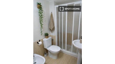 Foto 3 de Habitació a Playa Levante, Benidorm
