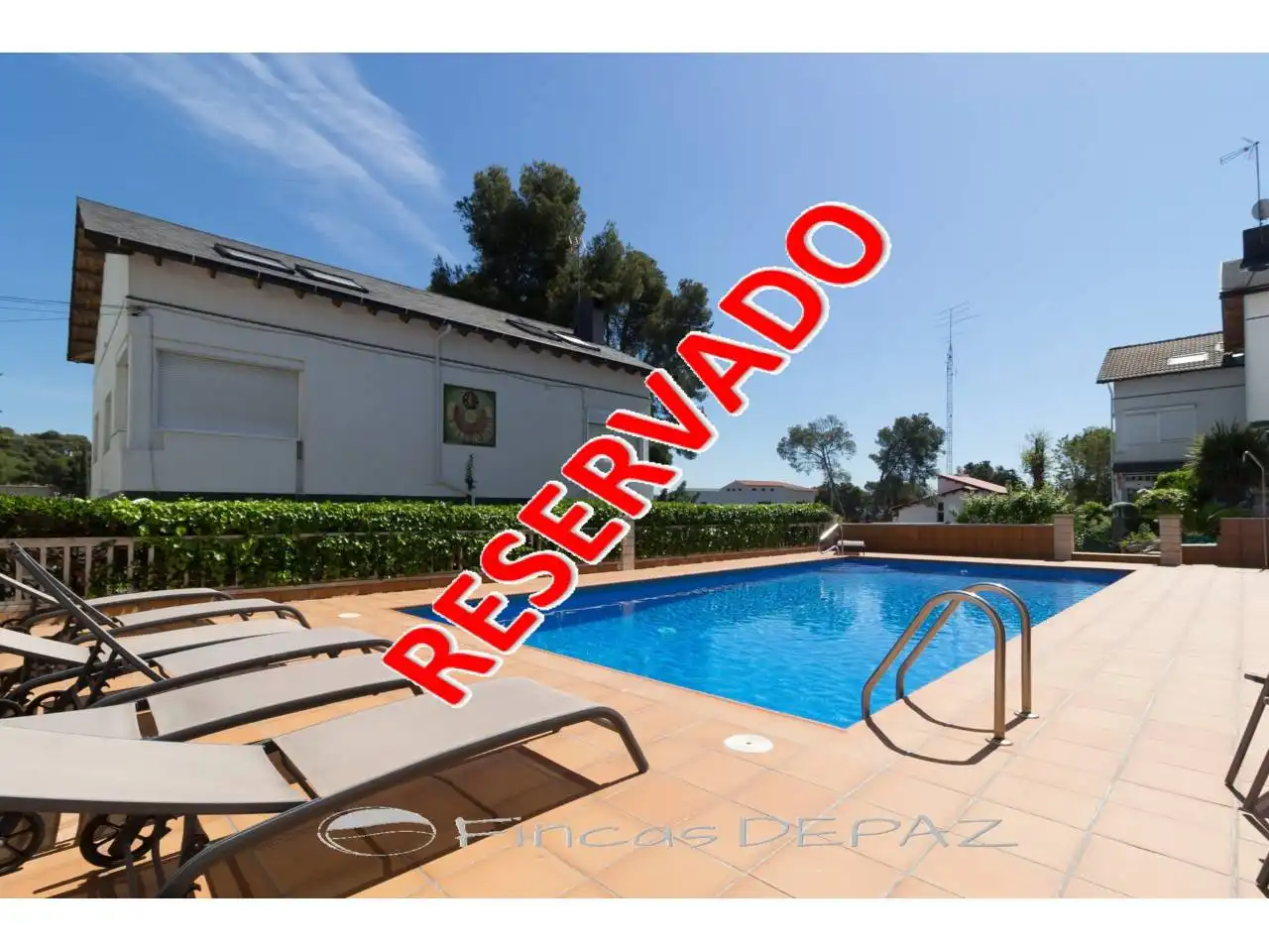 Swimming pool of Detached homes for sale in Castelldefels  with Air Conditioner, Heating and Private garden
