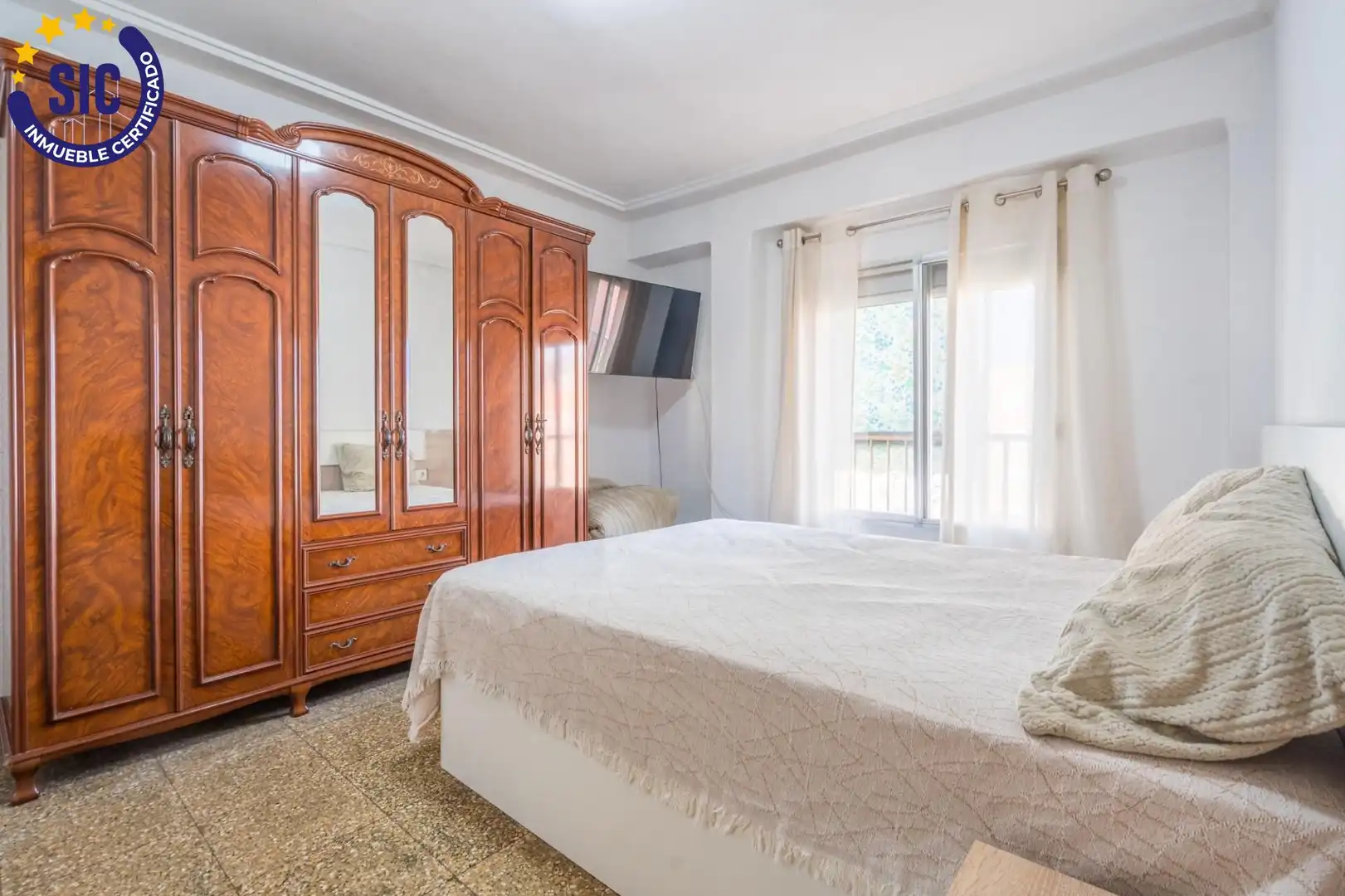 Habitación de Piso en venta en Valencia con Aire acondicionado y Balcón
