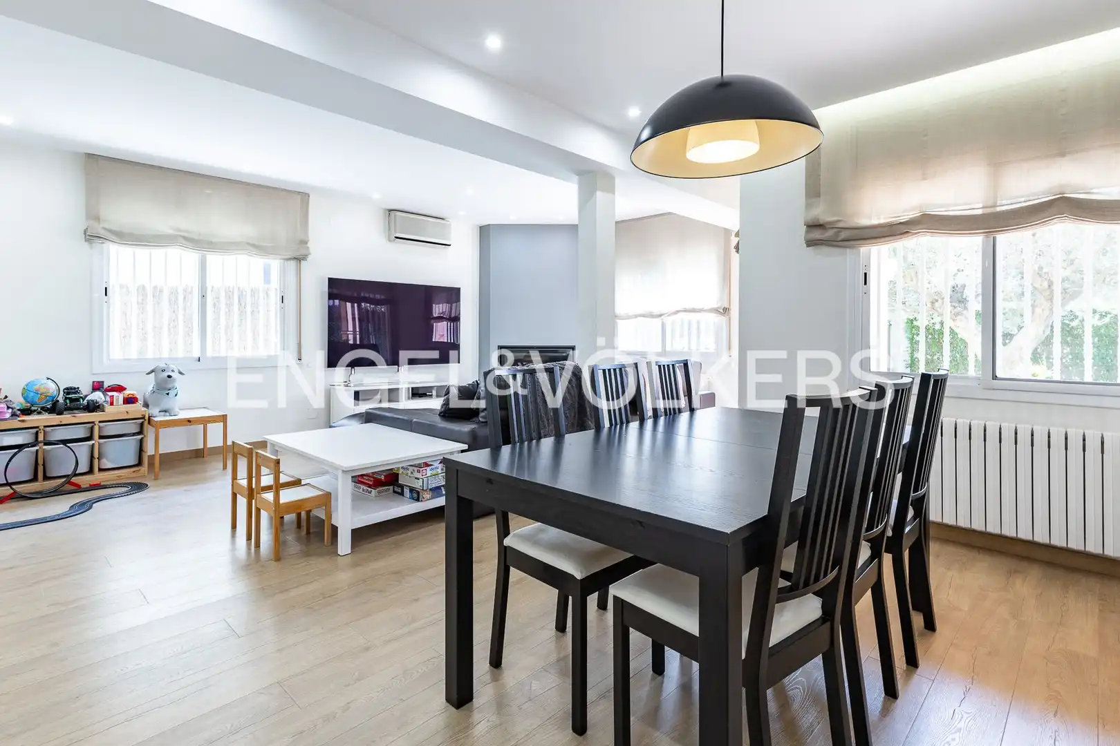 Dining room of Houses for sale in Sant Fost de Campsentelles  with Air Conditioner, Heating and Private garden