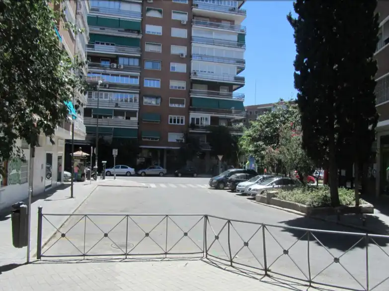 Vista exterior de Piso en venta en Madrid