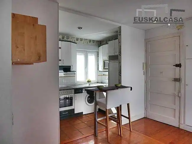 Cocina de Piso en venta en Bilbao  con Calefacción y Balcón