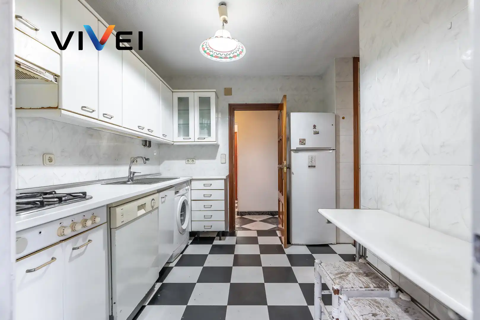 Küche von Erdgeschoss zum Verkauf in Madrid mit Heizung
