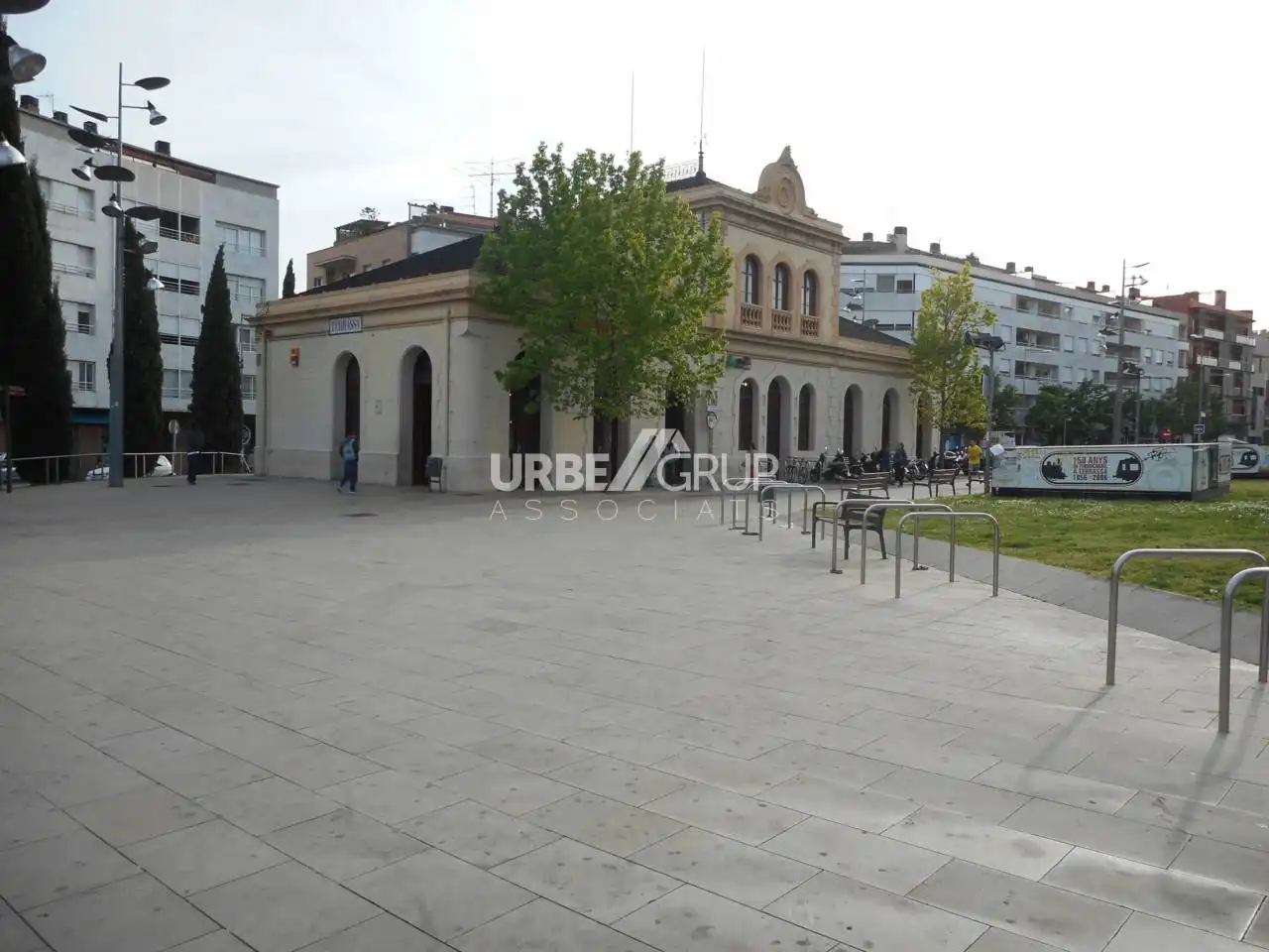Vista exterior de Pis en venda en Terrassa amb Calefacció, Parquet i Terrassa