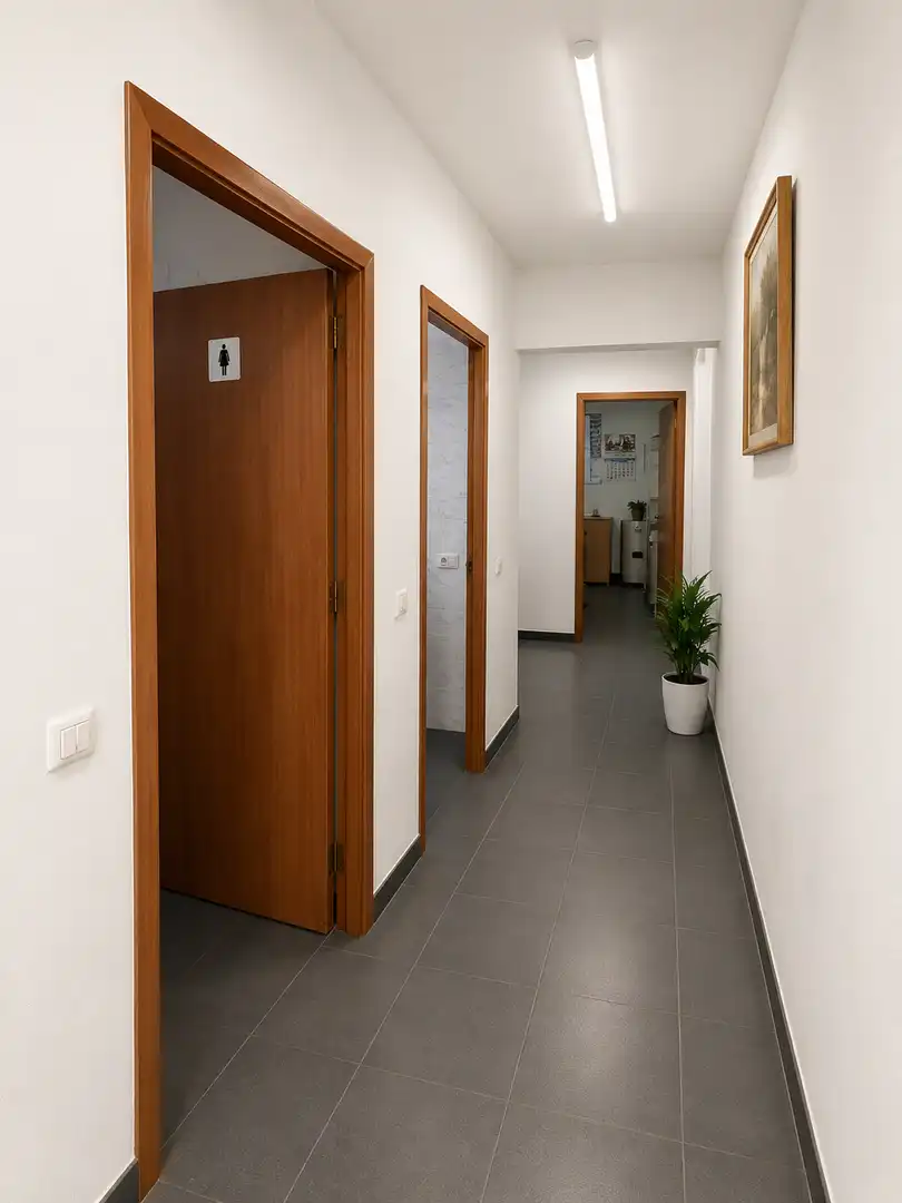 Local en venta en CR. YEPES, Zona Entrada - Gasolineras