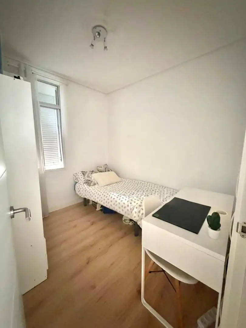 Dormitori de Pis en venda en A Gándara