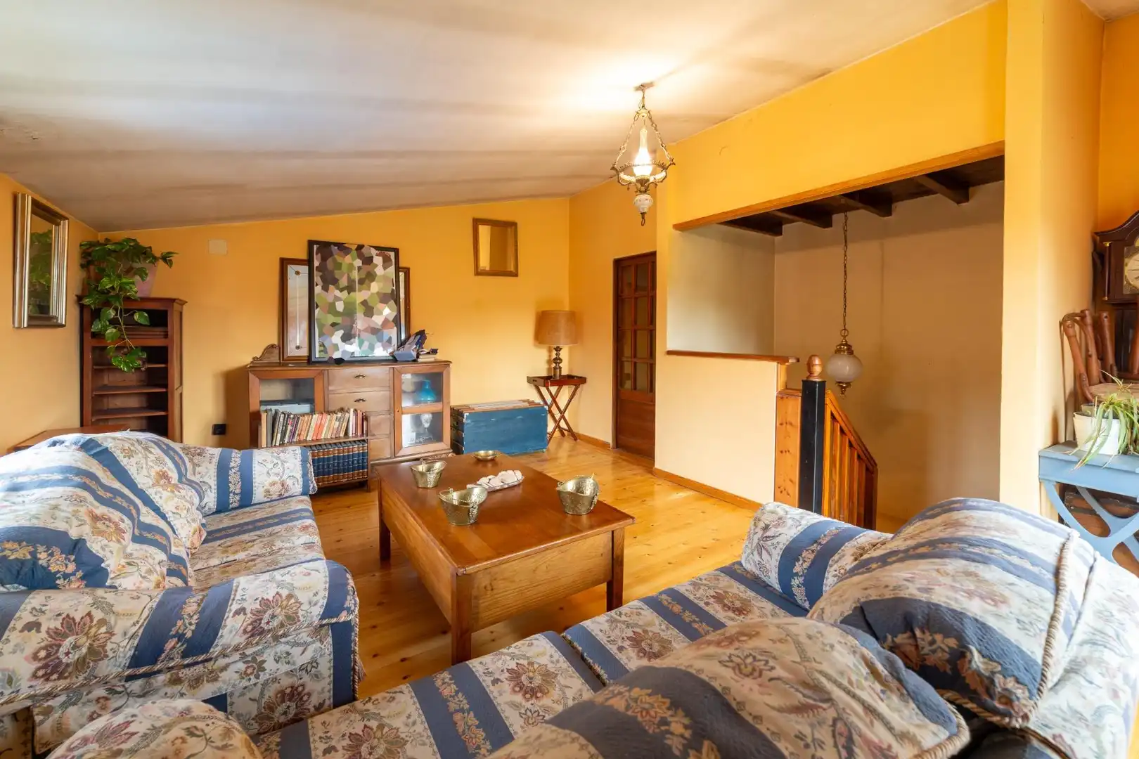Sala de estar de Casa o chalet en venta en Valladolid con Calefacción, Jardín privado y Piscina