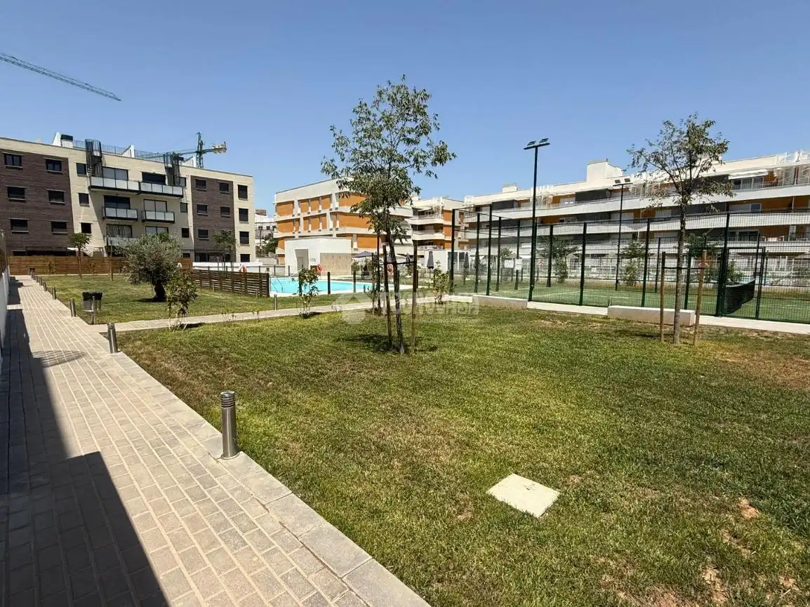 Wohnung zur Miete in Camas mit Terrasse und Abstellraum