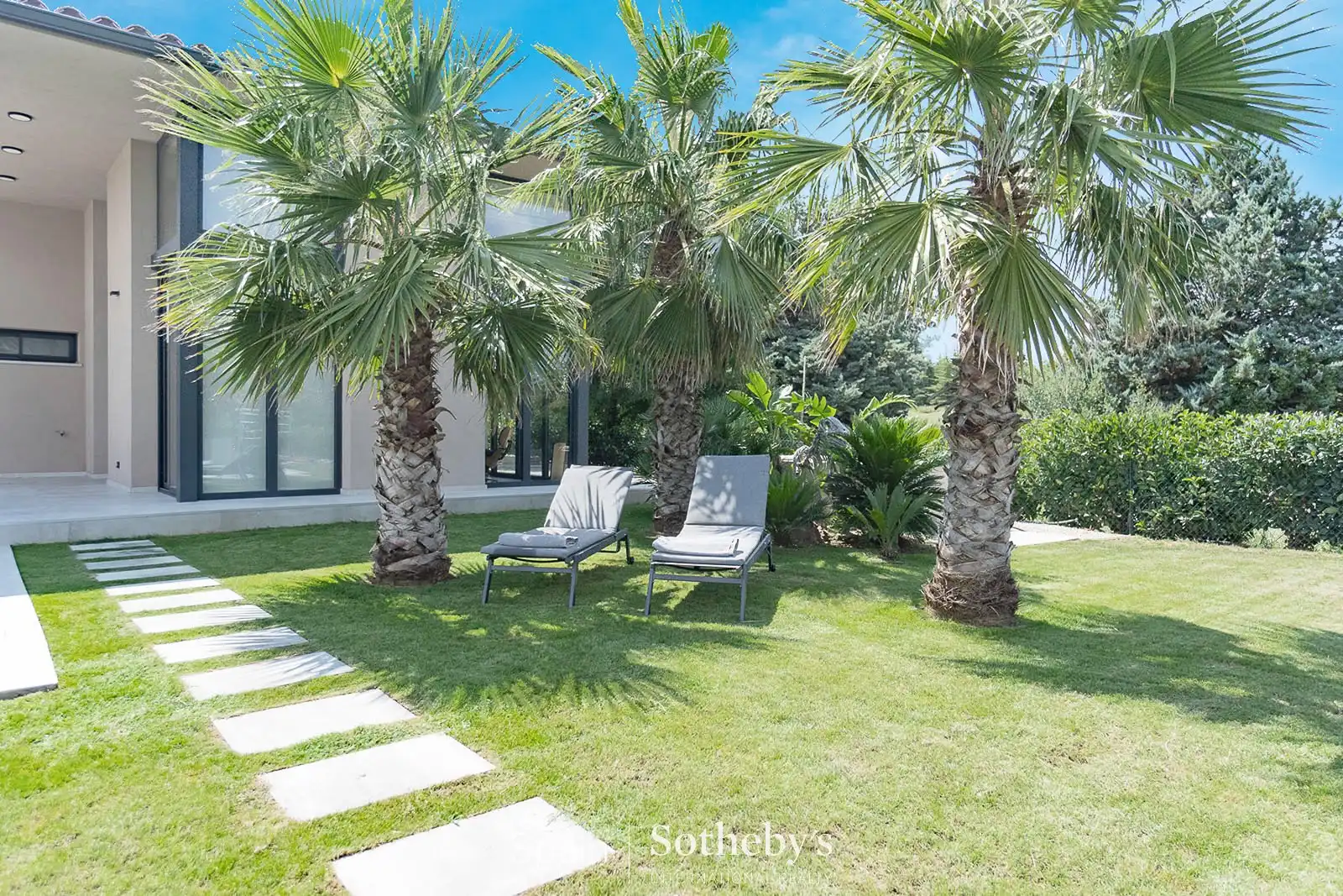 Jardí de Casa o xalet en venda en Navata amb Aire condicionat, Jardí privat i Terrassa