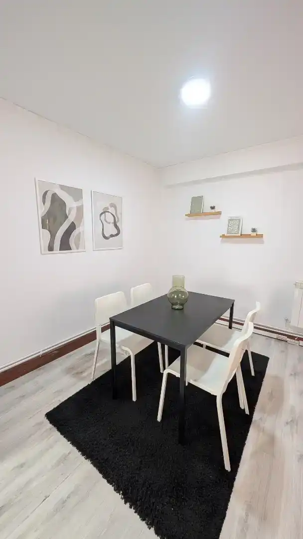 Comedor de Piso de alquiler en Esteiro